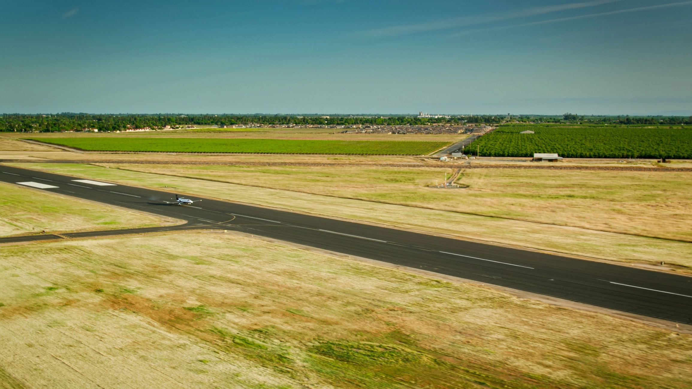 Aerial view of a runway illustrating speed and racing lines